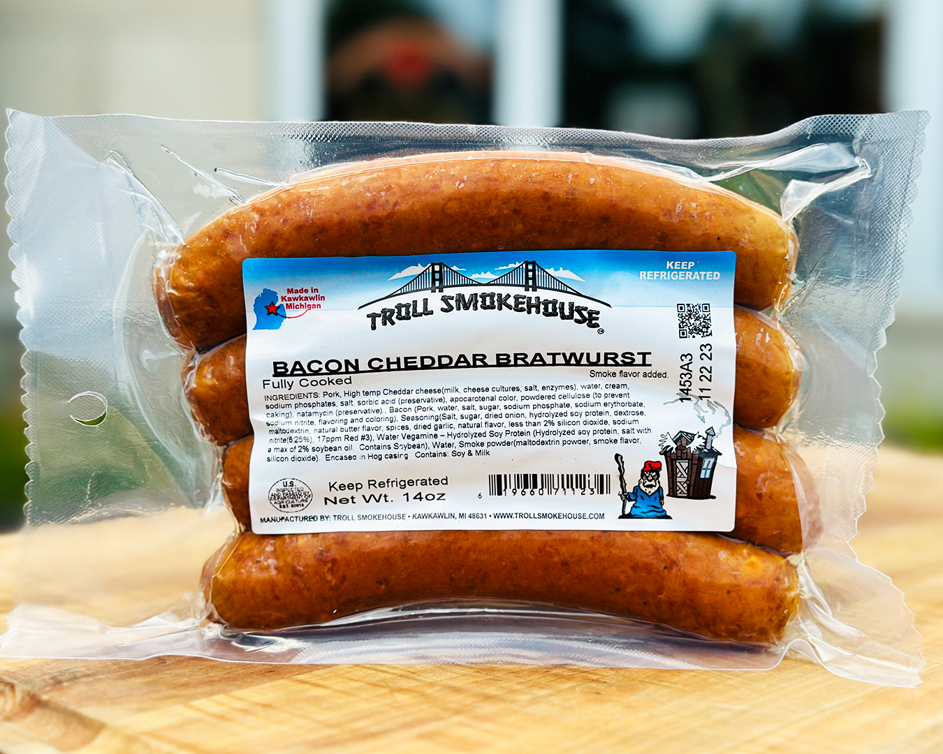 Troll Smokehouse Bacon Cheese Brat 8/14oz